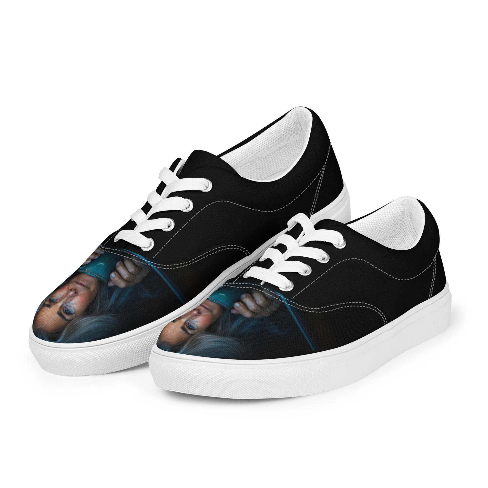 Charming Brew Women’s lace-up canvas shoes